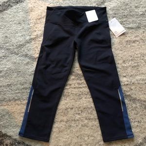 New Gap Fit Capri Sz S